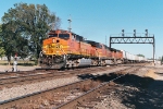 BNSF 5078 westbound